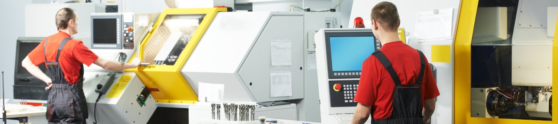 AB Zerspanungstechnik: Moderner Maschinenpark für die CNC Drehbearbeitung und CNC Fräsbearbeitung.